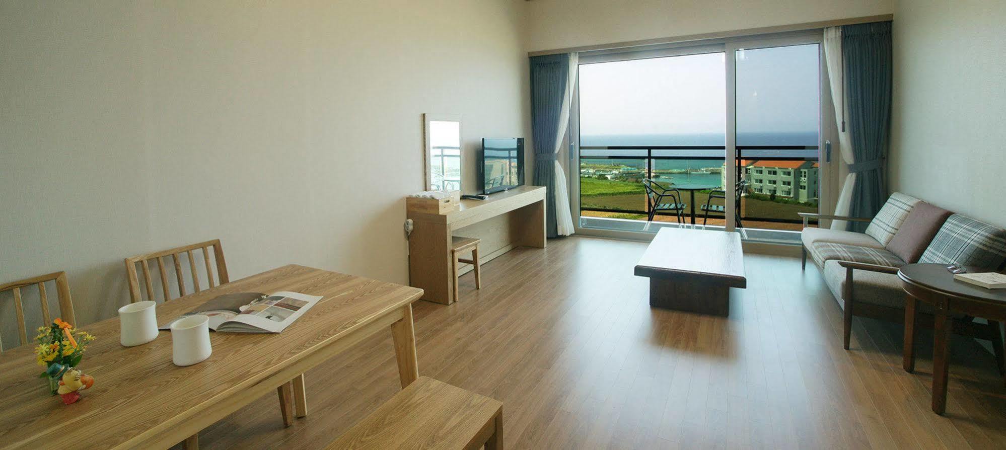 Jeju Resort Luaran gambar