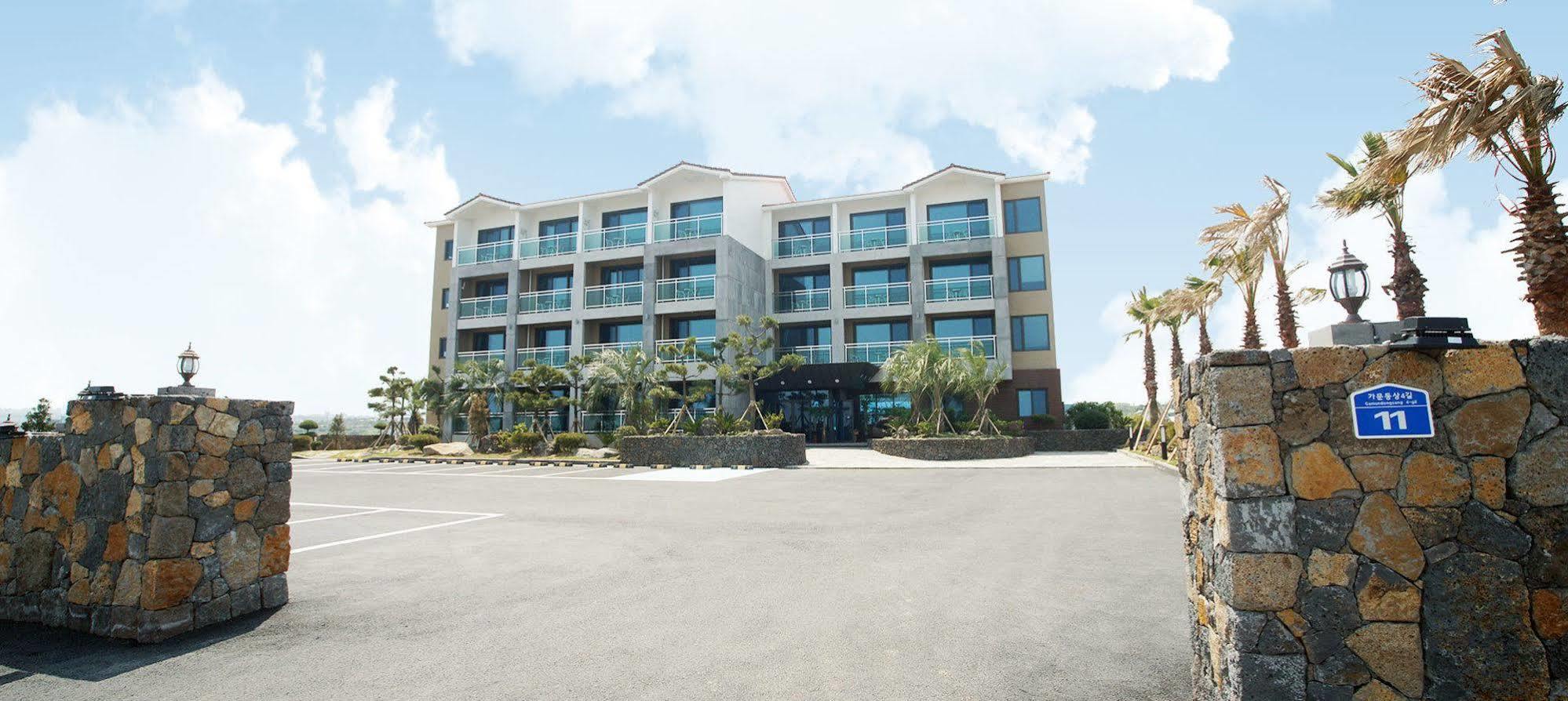 Jeju Resort Luaran gambar